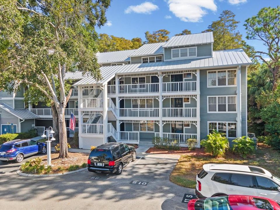 For Rent: $2,300 (2 beds, 2 baths, 1525 Square Feet)