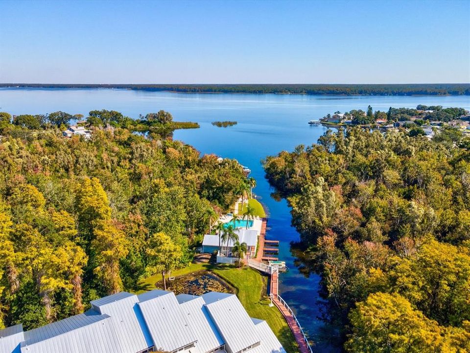 For Rent: $2,300 (2 beds, 2 baths, 1525 Square Feet)