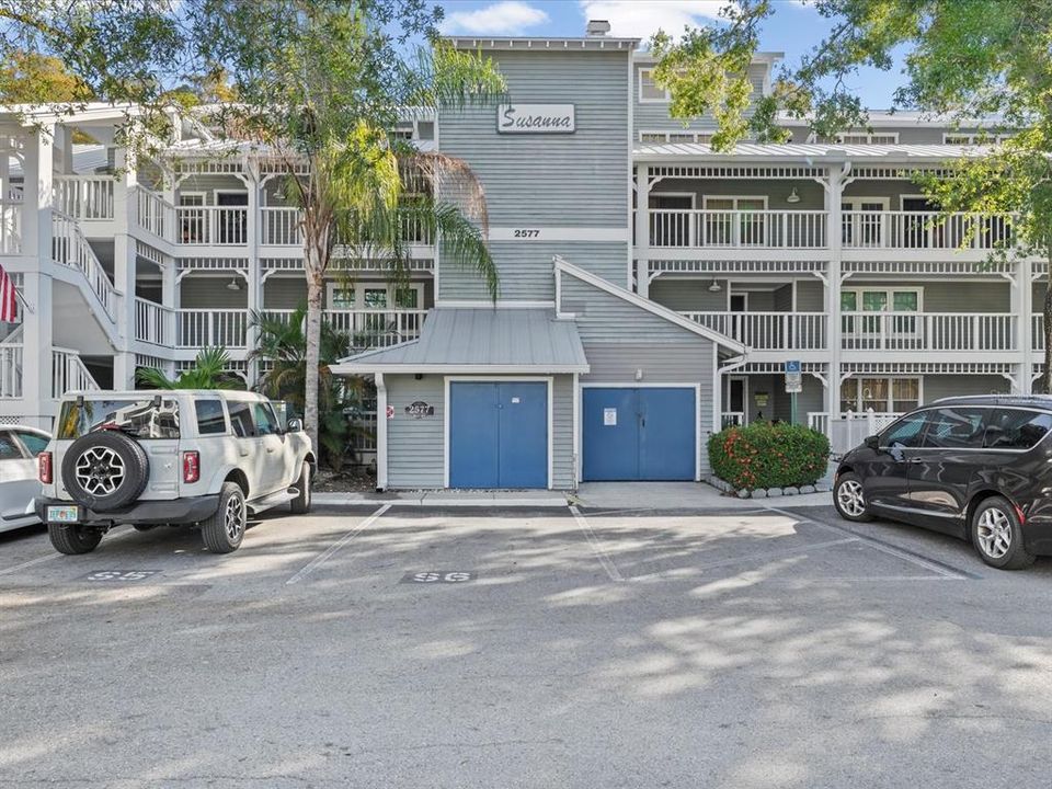 For Rent: $2,300 (2 beds, 2 baths, 1525 Square Feet)