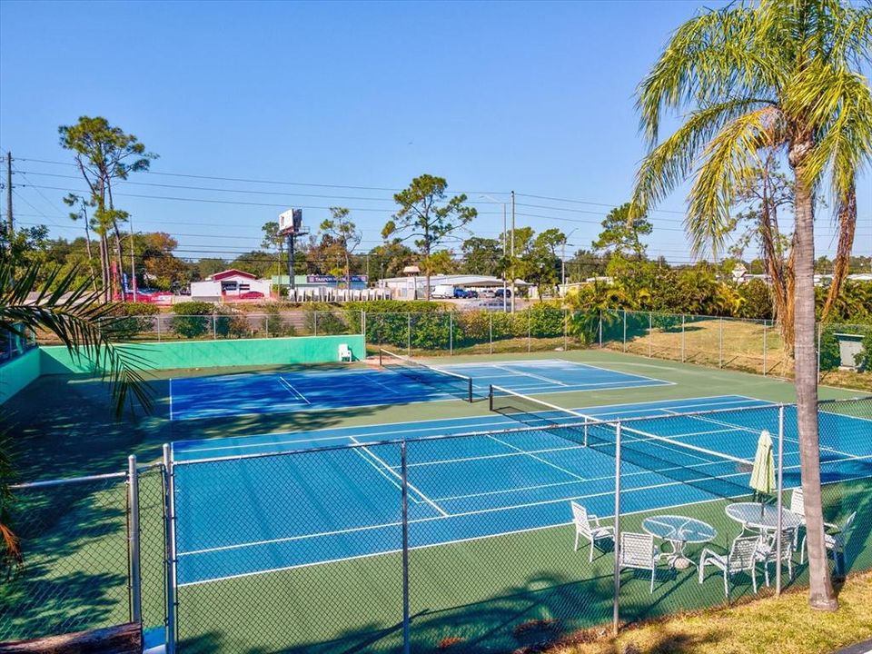 For Rent: $2,300 (2 beds, 2 baths, 1525 Square Feet)