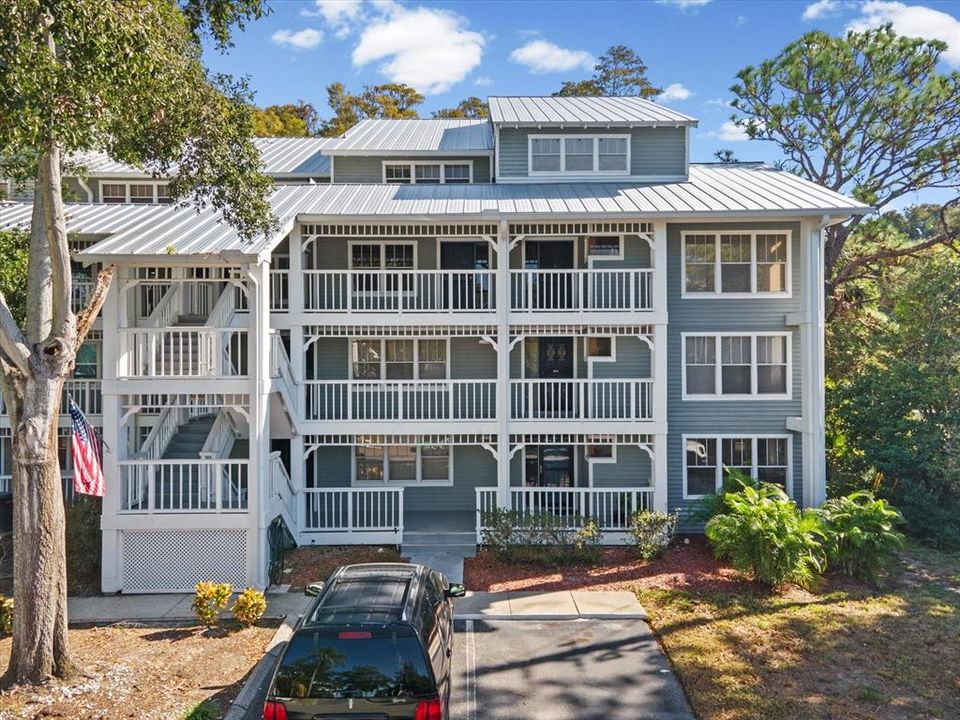 For Rent: $2,300 (2 beds, 2 baths, 1525 Square Feet)