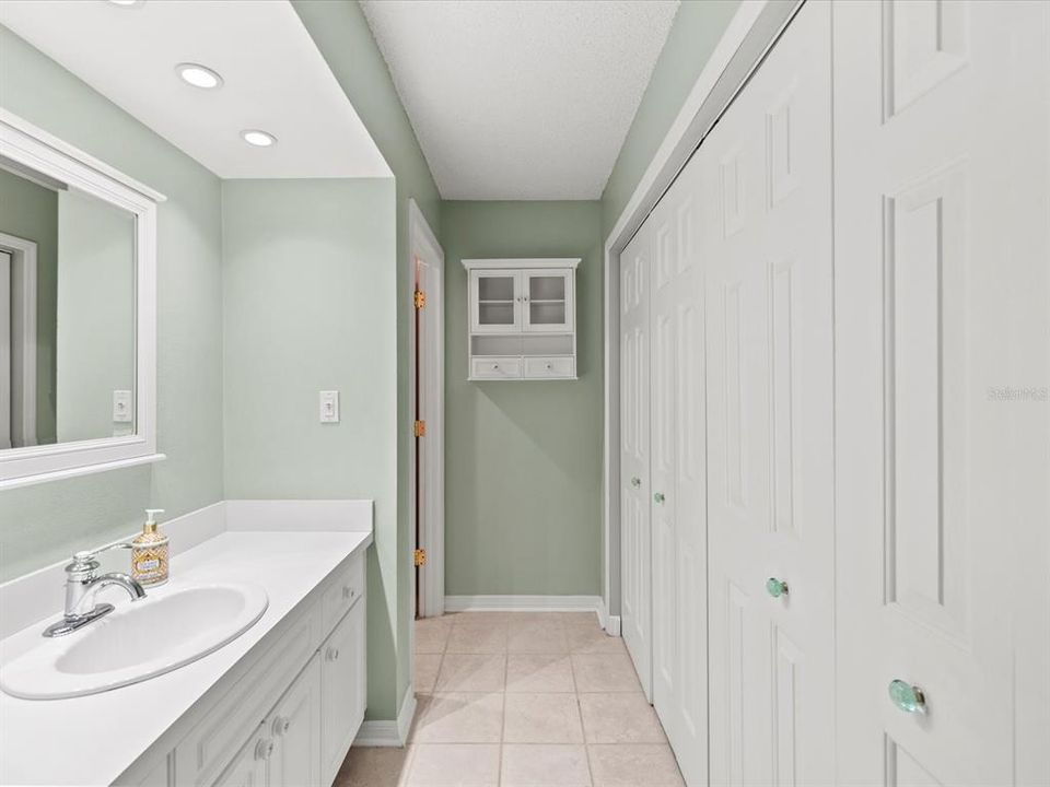 For Rent: $2,300 (2 beds, 2 baths, 1525 Square Feet)