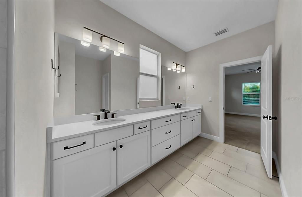 На продажу: $498,000 (4 спален, 3 ванн, 2494 Квадратных фут)