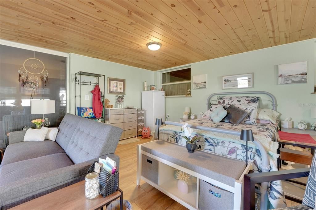 待售: $614,900 (4 贝兹, 2 浴室, 2515 平方英尺)