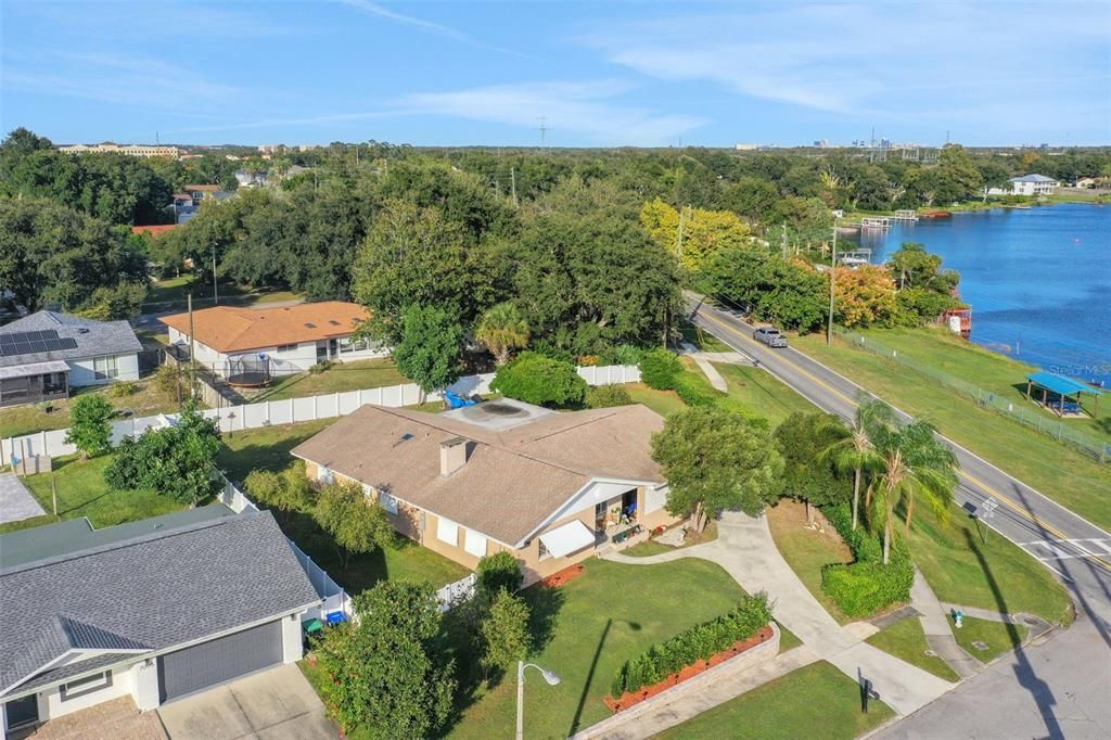 待售: $614,900 (4 贝兹, 2 浴室, 2515 平方英尺)