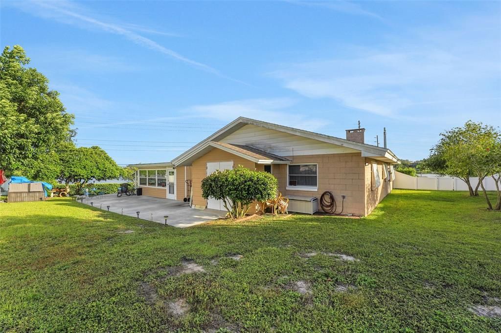 待售: $614,900 (4 贝兹, 2 浴室, 2515 平方英尺)