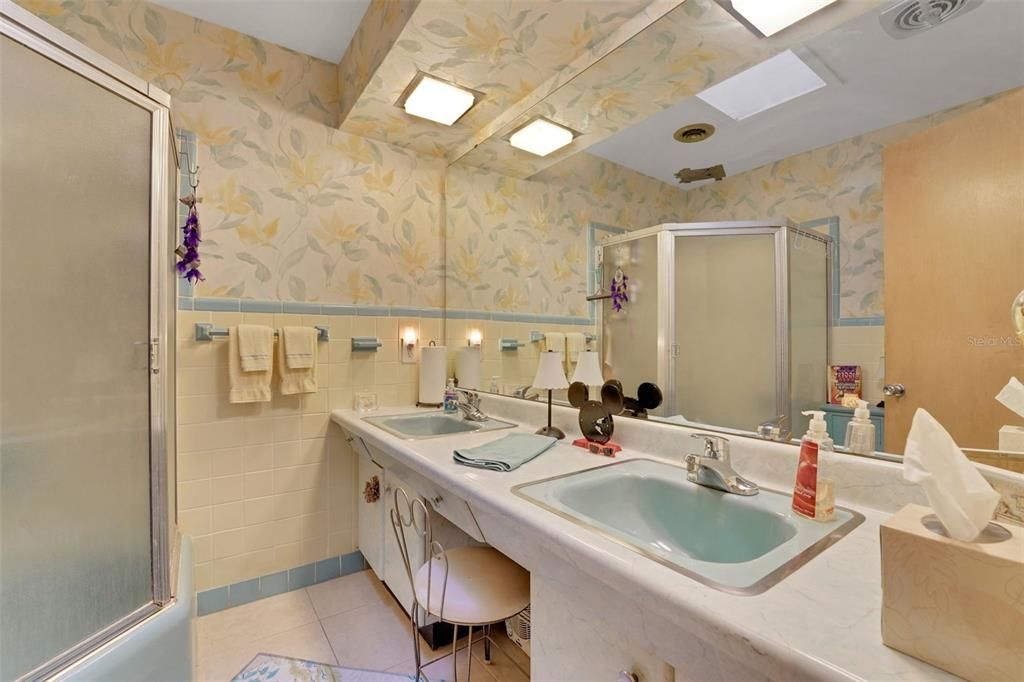 待售: $614,900 (4 贝兹, 2 浴室, 2515 平方英尺)