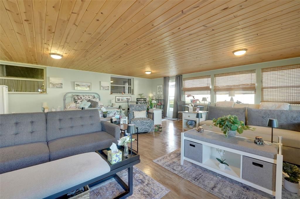 待售: $614,900 (4 贝兹, 2 浴室, 2515 平方英尺)