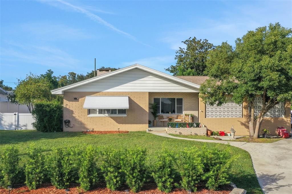 待售: $614,900 (4 贝兹, 2 浴室, 2515 平方英尺)