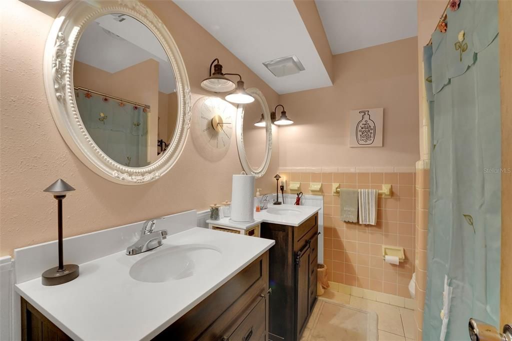 待售: $614,900 (4 贝兹, 2 浴室, 2515 平方英尺)