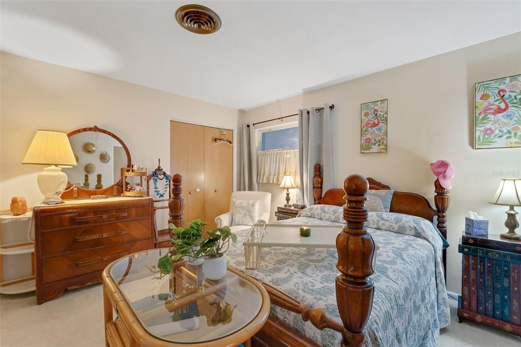 待售: $614,900 (4 贝兹, 2 浴室, 2515 平方英尺)