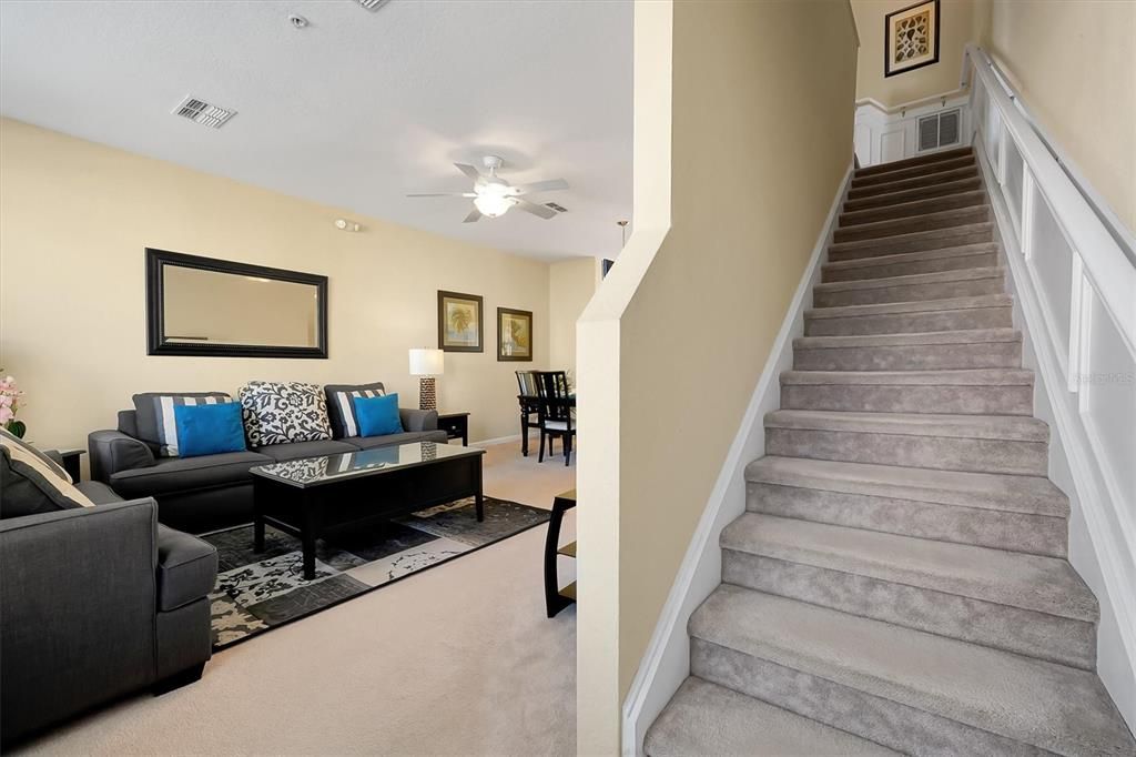 En Venta: $539,000 (3 camas, 3 baños, 1771 Pies cuadrados)