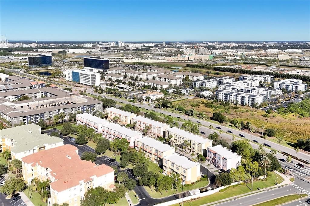 En Venta: $539,000 (3 camas, 3 baños, 1771 Pies cuadrados)