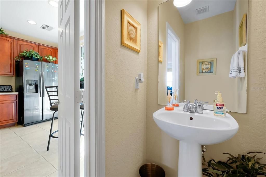 En Venta: $539,000 (3 camas, 3 baños, 1771 Pies cuadrados)