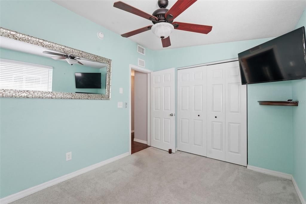 待售: $499,900 (2 贝兹, 2 浴室, 1273 平方英尺)