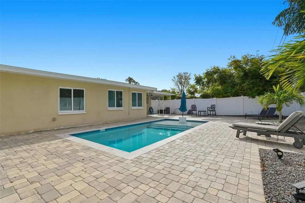 待售: $499,900 (2 贝兹, 2 浴室, 1273 平方英尺)