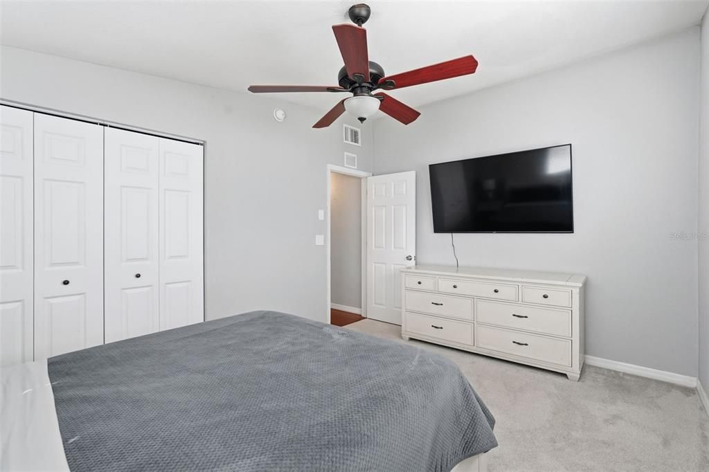 待售: $499,900 (2 贝兹, 2 浴室, 1273 平方英尺)