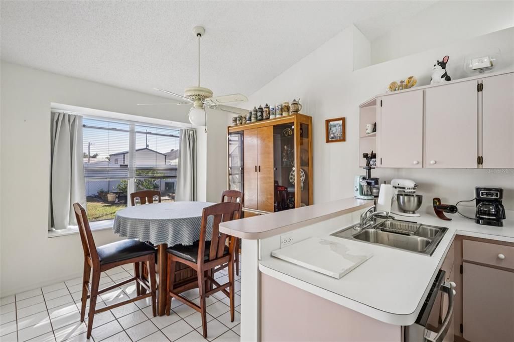 For Sale: $332,000 (3 beds, 2 baths, 1809 Square Feet)