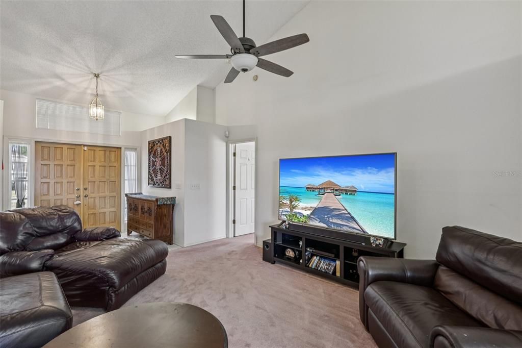 For Sale: $332,000 (3 beds, 2 baths, 1809 Square Feet)