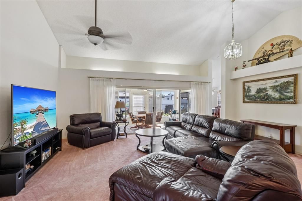 For Sale: $332,000 (3 beds, 2 baths, 1809 Square Feet)