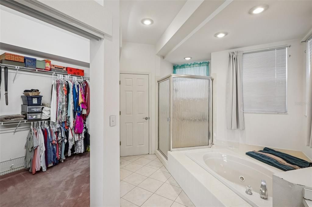 For Sale: $332,000 (3 beds, 2 baths, 1809 Square Feet)