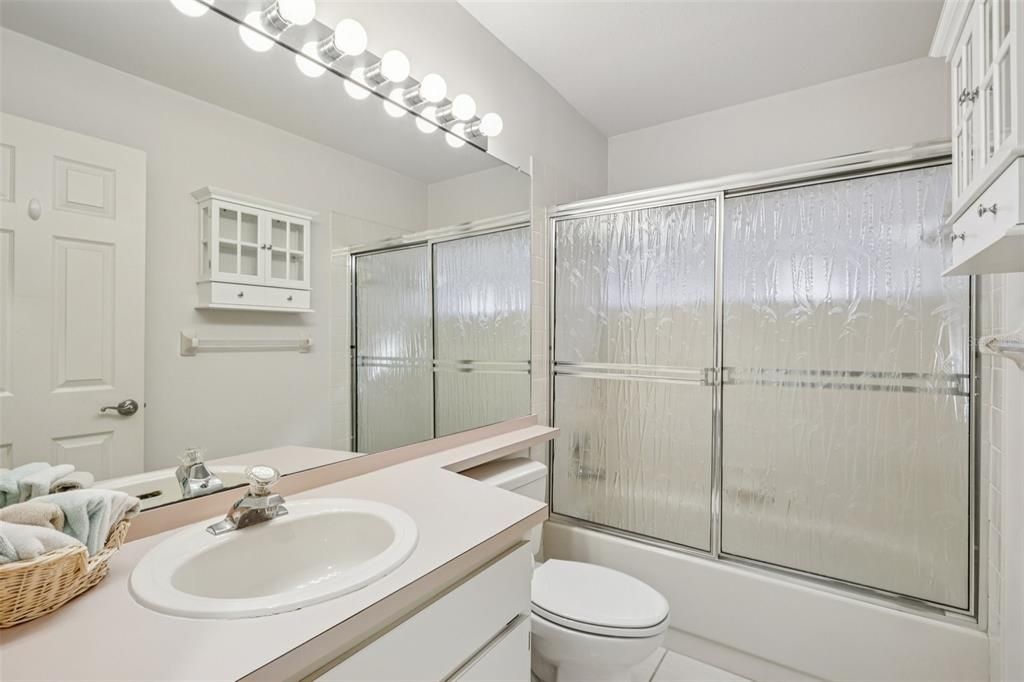 For Sale: $332,000 (3 beds, 2 baths, 1809 Square Feet)