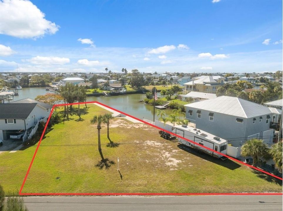 For Sale: $575,000 (0.37 acres)