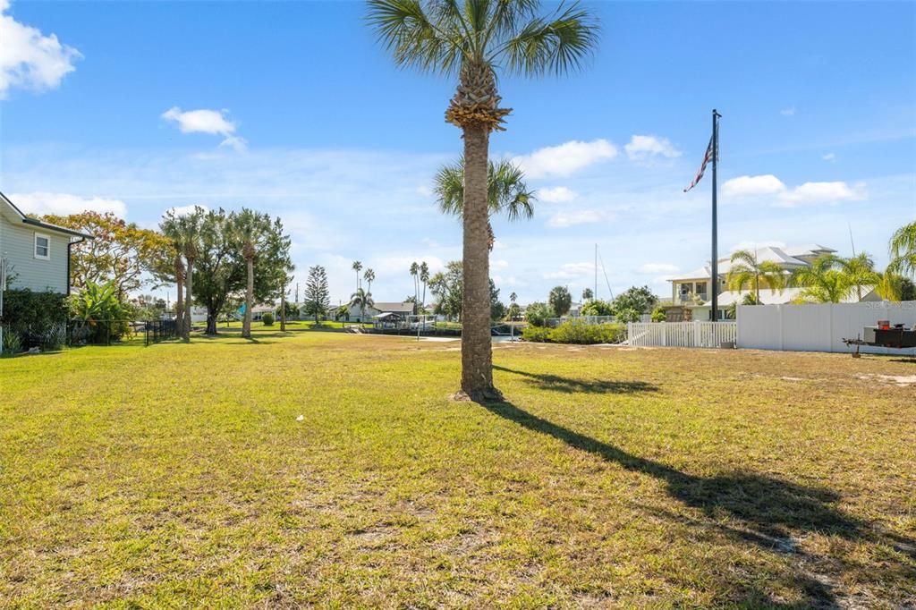 For Sale: $575,000 (0.37 acres)