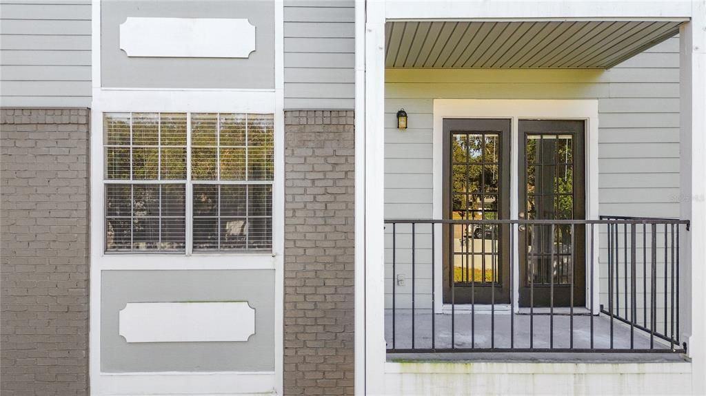 合同活跃: $169,000 (1 贝兹, 1 浴室, 650 平方英尺)