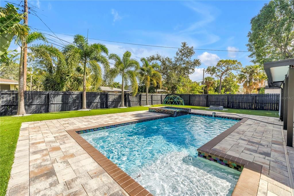 For Rent: $4,200 (4 beds, 3 baths, 1622 Square Feet)