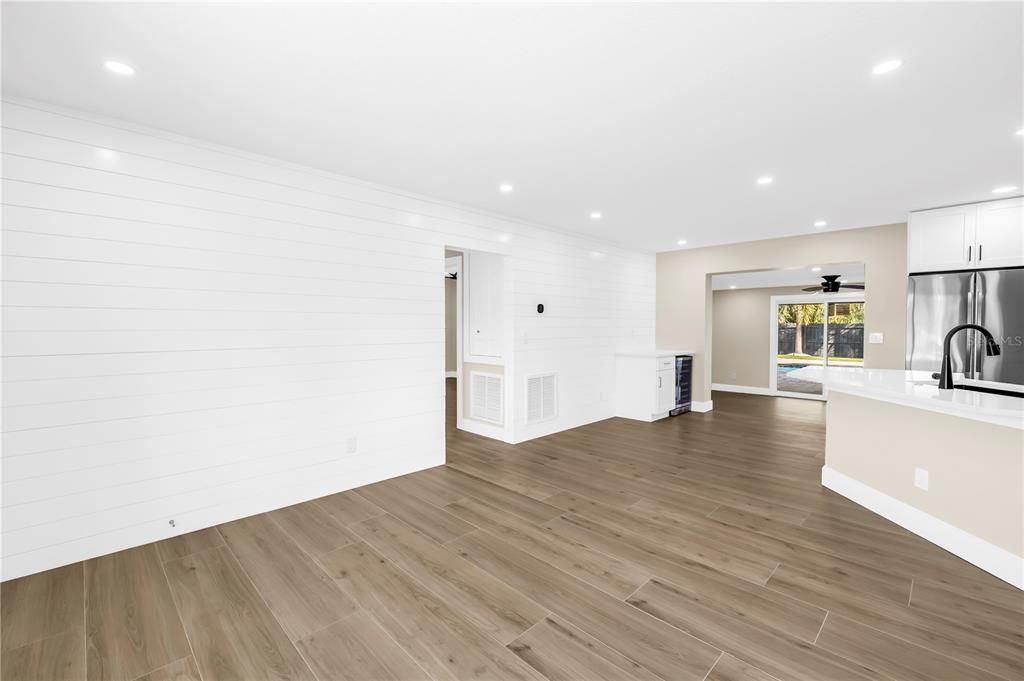 For Rent: $4,200 (4 beds, 3 baths, 1622 Square Feet)