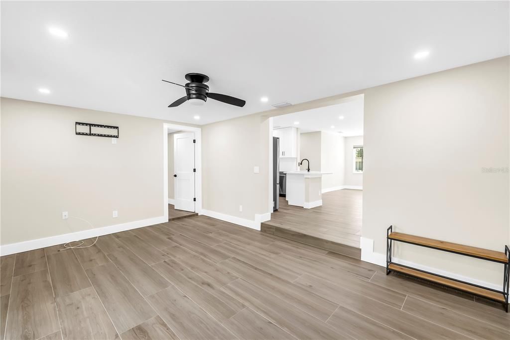 For Rent: $4,200 (4 beds, 3 baths, 1622 Square Feet)