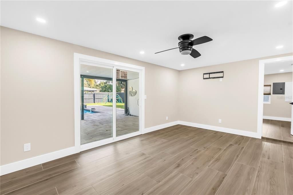 For Rent: $4,200 (4 beds, 3 baths, 1622 Square Feet)