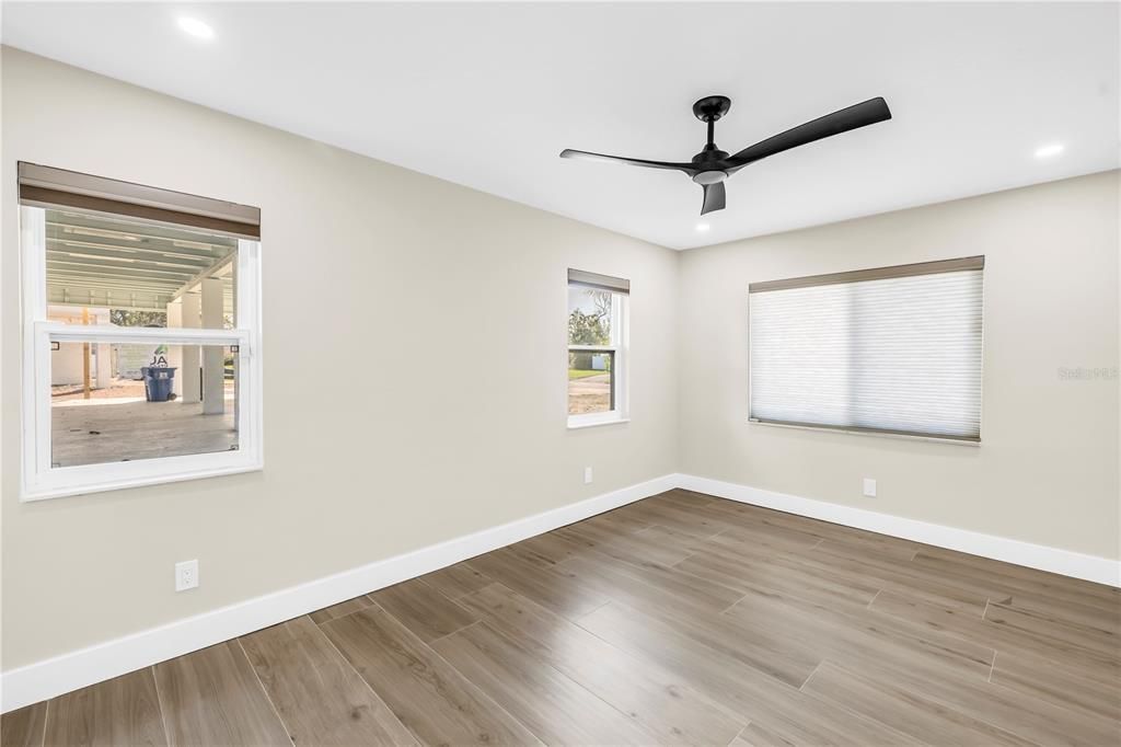 For Rent: $4,200 (4 beds, 3 baths, 1622 Square Feet)