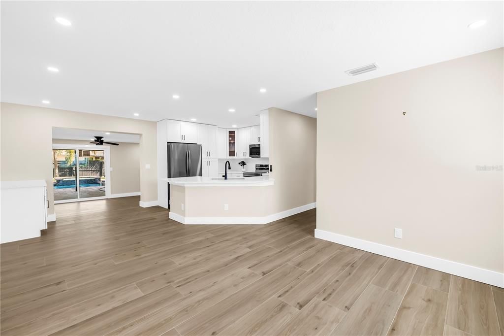 For Rent: $4,200 (4 beds, 3 baths, 1622 Square Feet)