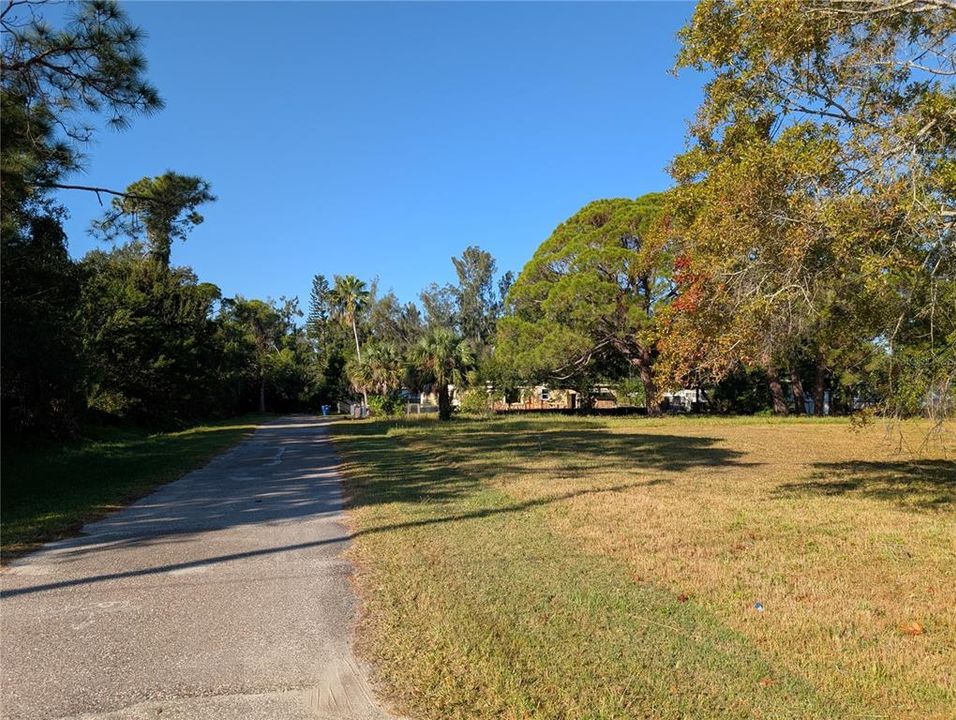 待售: $145,000 (1 贝兹, 1 浴室, 801 平方英尺)