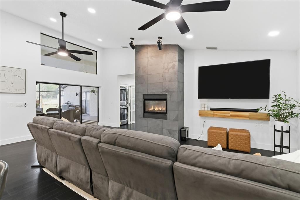 For Sale: $899,600 (5 beds, 4 baths, 2924 Square Feet)