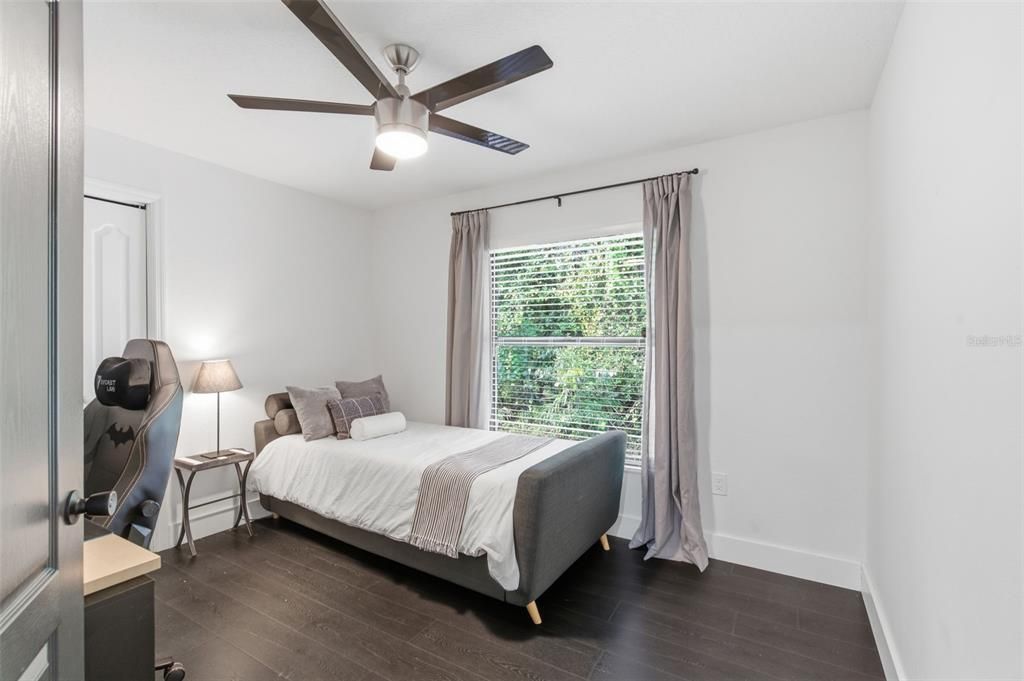 For Sale: $899,600 (5 beds, 4 baths, 2924 Square Feet)