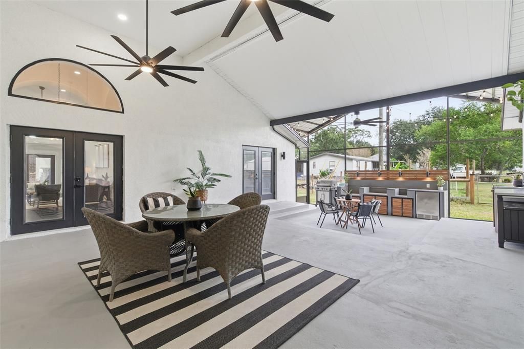 For Sale: $899,600 (5 beds, 4 baths, 2924 Square Feet)