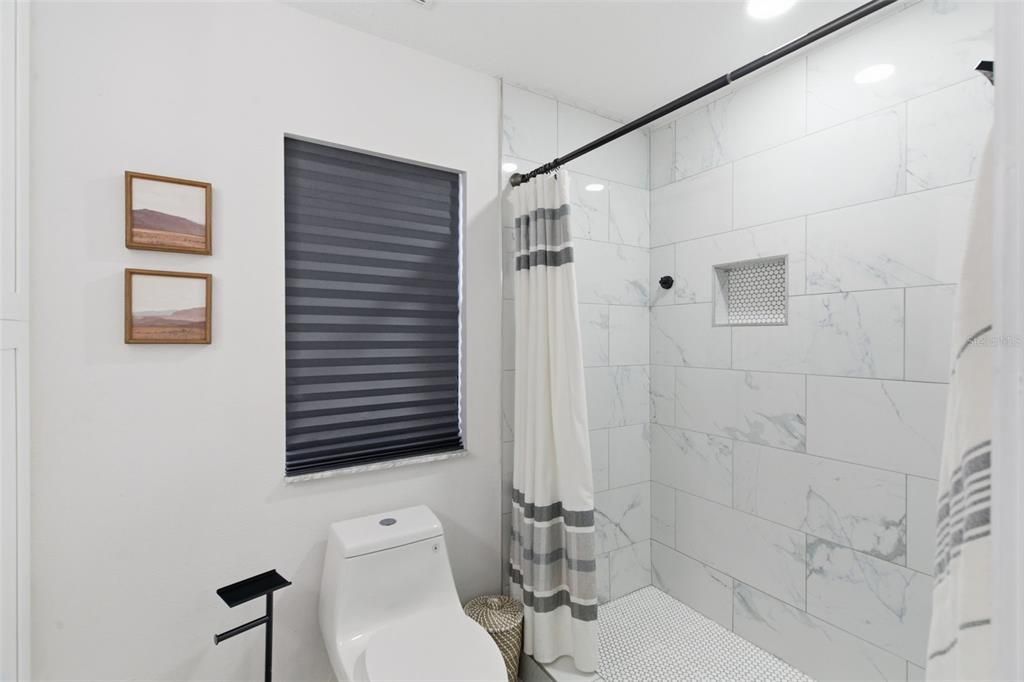 For Sale: $899,600 (5 beds, 4 baths, 2924 Square Feet)