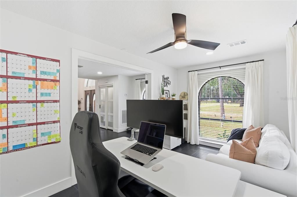 For Sale: $899,600 (5 beds, 4 baths, 2924 Square Feet)