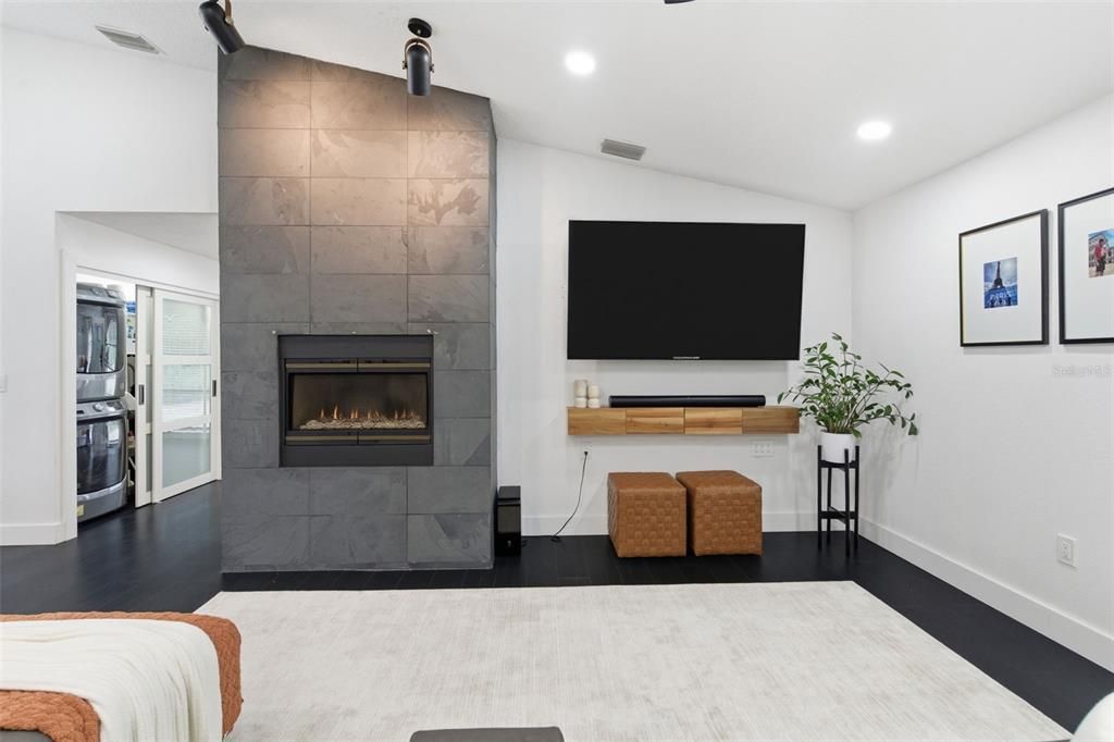 For Sale: $899,600 (5 beds, 4 baths, 2924 Square Feet)