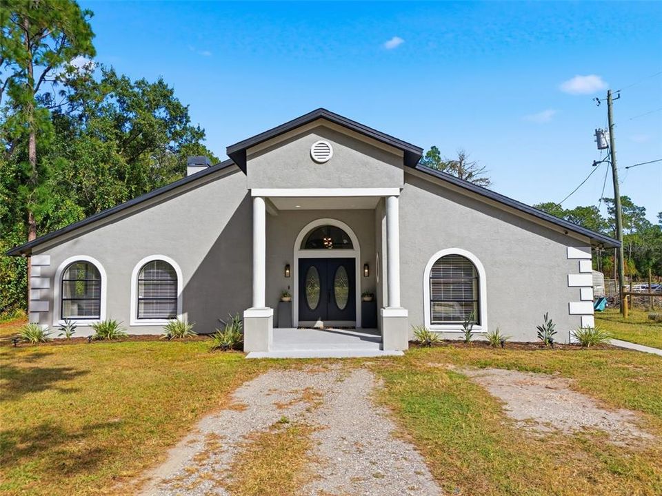 For Sale: $899,600 (5 beds, 4 baths, 2924 Square Feet)