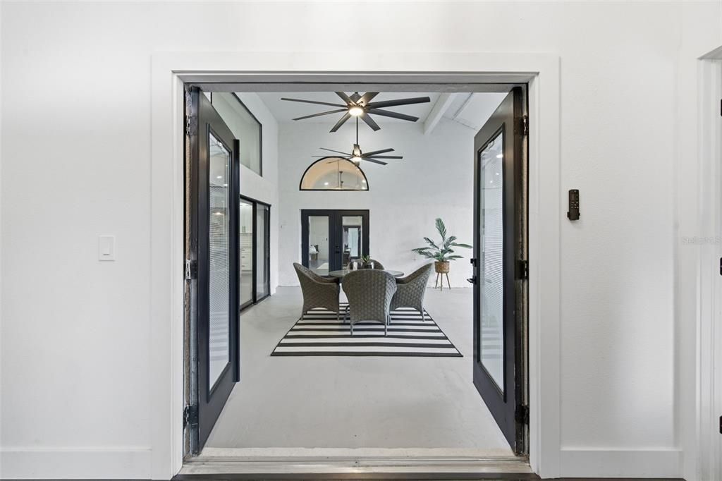 For Sale: $899,600 (5 beds, 4 baths, 2924 Square Feet)