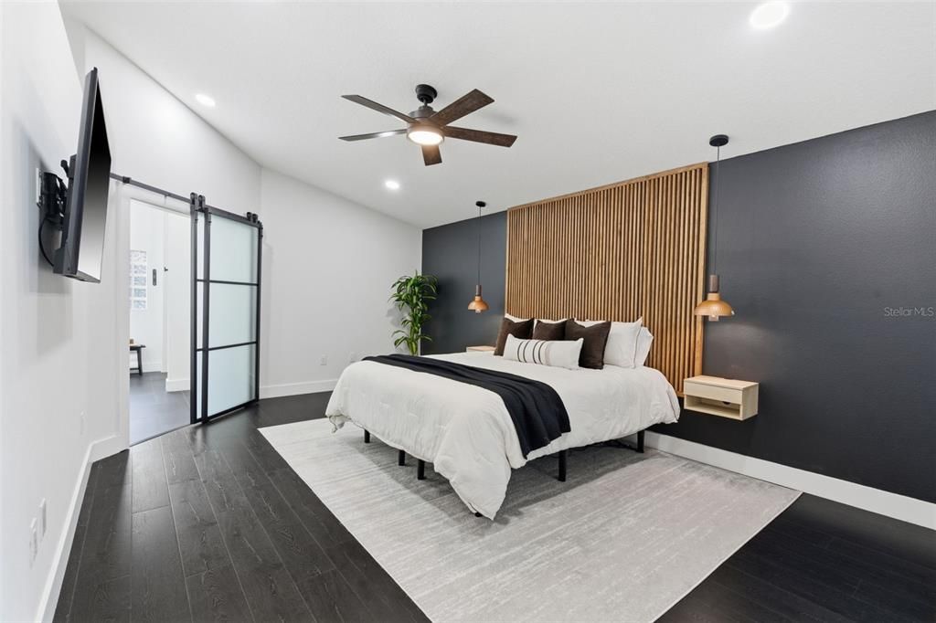 For Sale: $899,600 (5 beds, 4 baths, 2924 Square Feet)