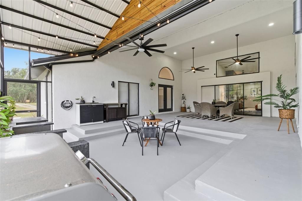 For Sale: $899,600 (5 beds, 4 baths, 2924 Square Feet)