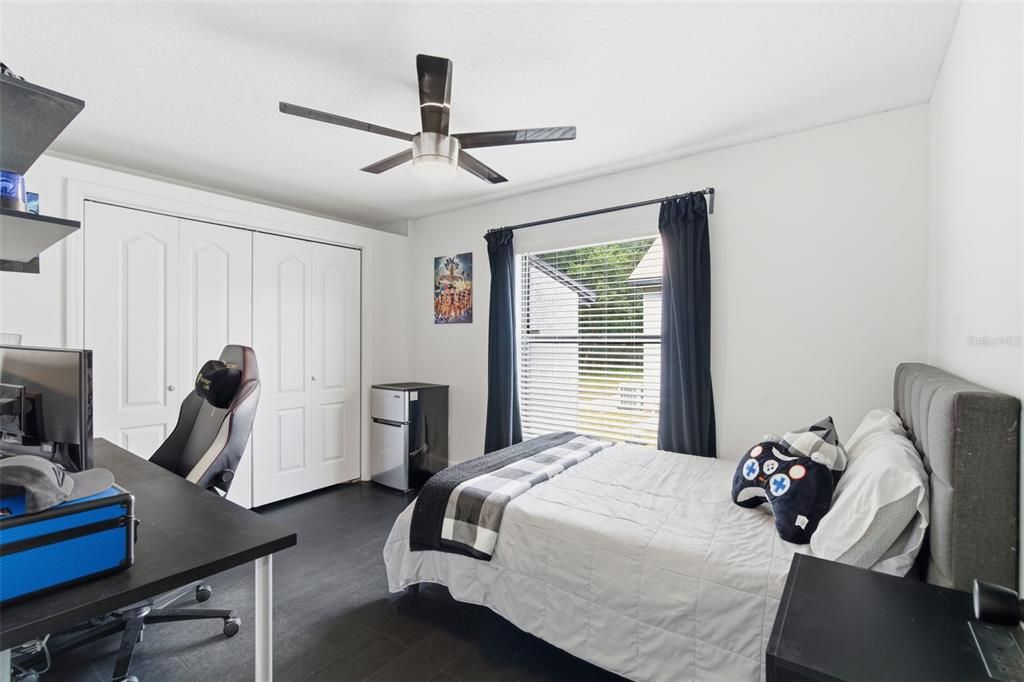 For Sale: $899,600 (5 beds, 4 baths, 2924 Square Feet)