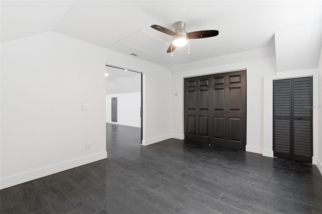 For Sale: $899,600 (5 beds, 4 baths, 2924 Square Feet)