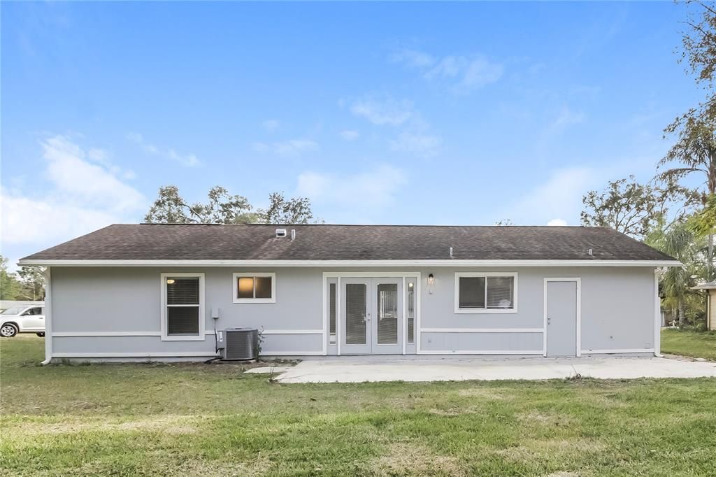 В аренду: $2,050 (3 спален, 2 ванн, 1329 Квадратных фут)