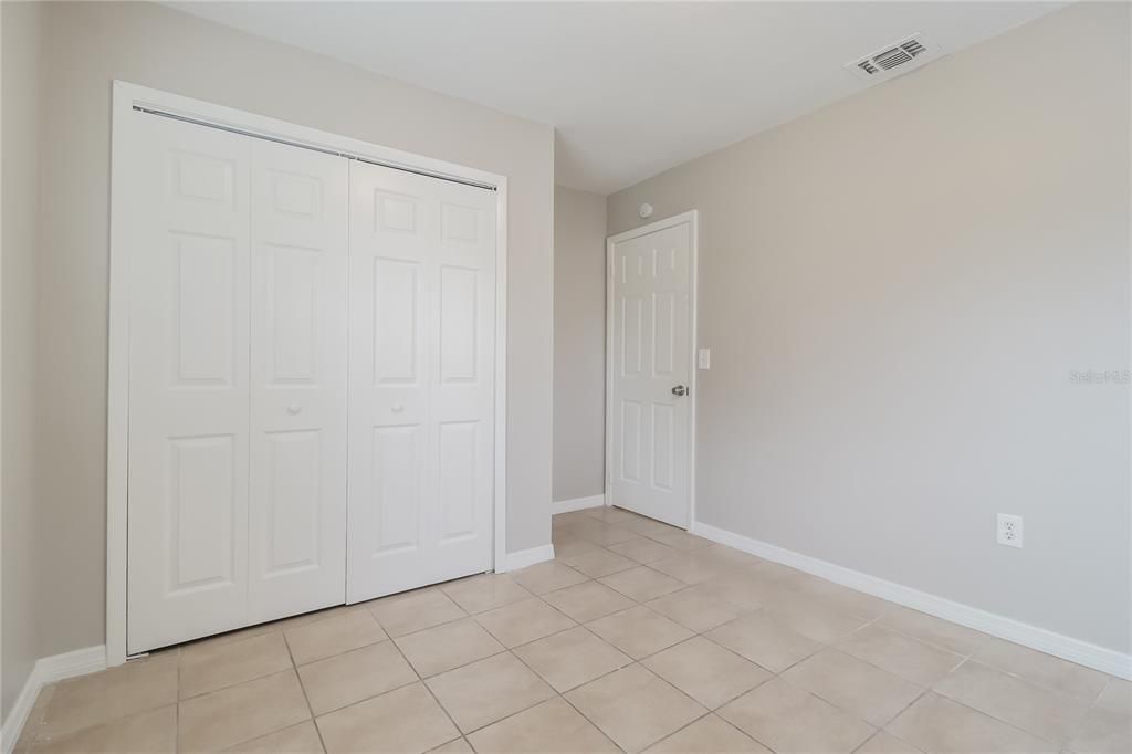 В аренду: $2,050 (3 спален, 2 ванн, 1329 Квадратных фут)